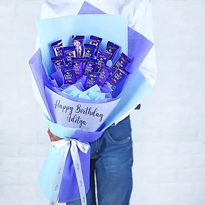 chocolate-bar-birthday-bouquet_4.webp