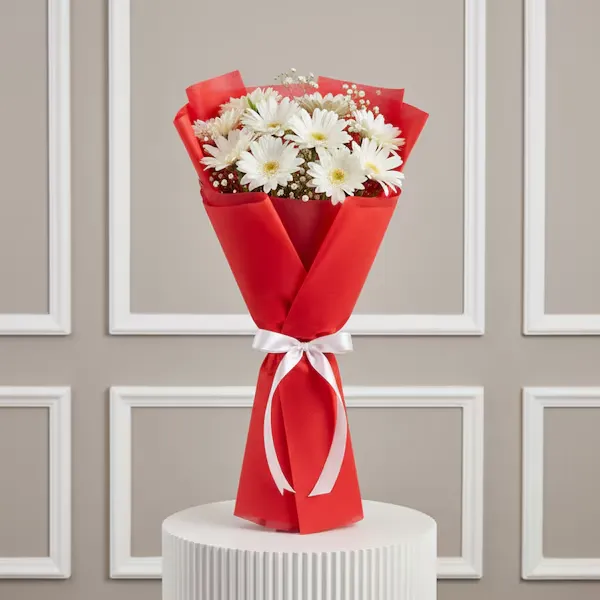 10 White Gerbera Flowers Bouquet